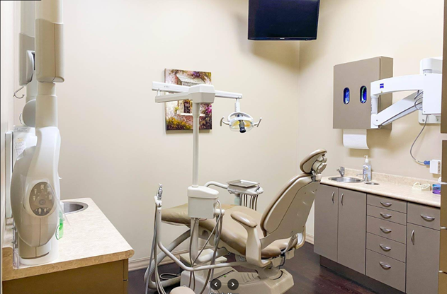 Dental suite prepared for cosmetic consultation